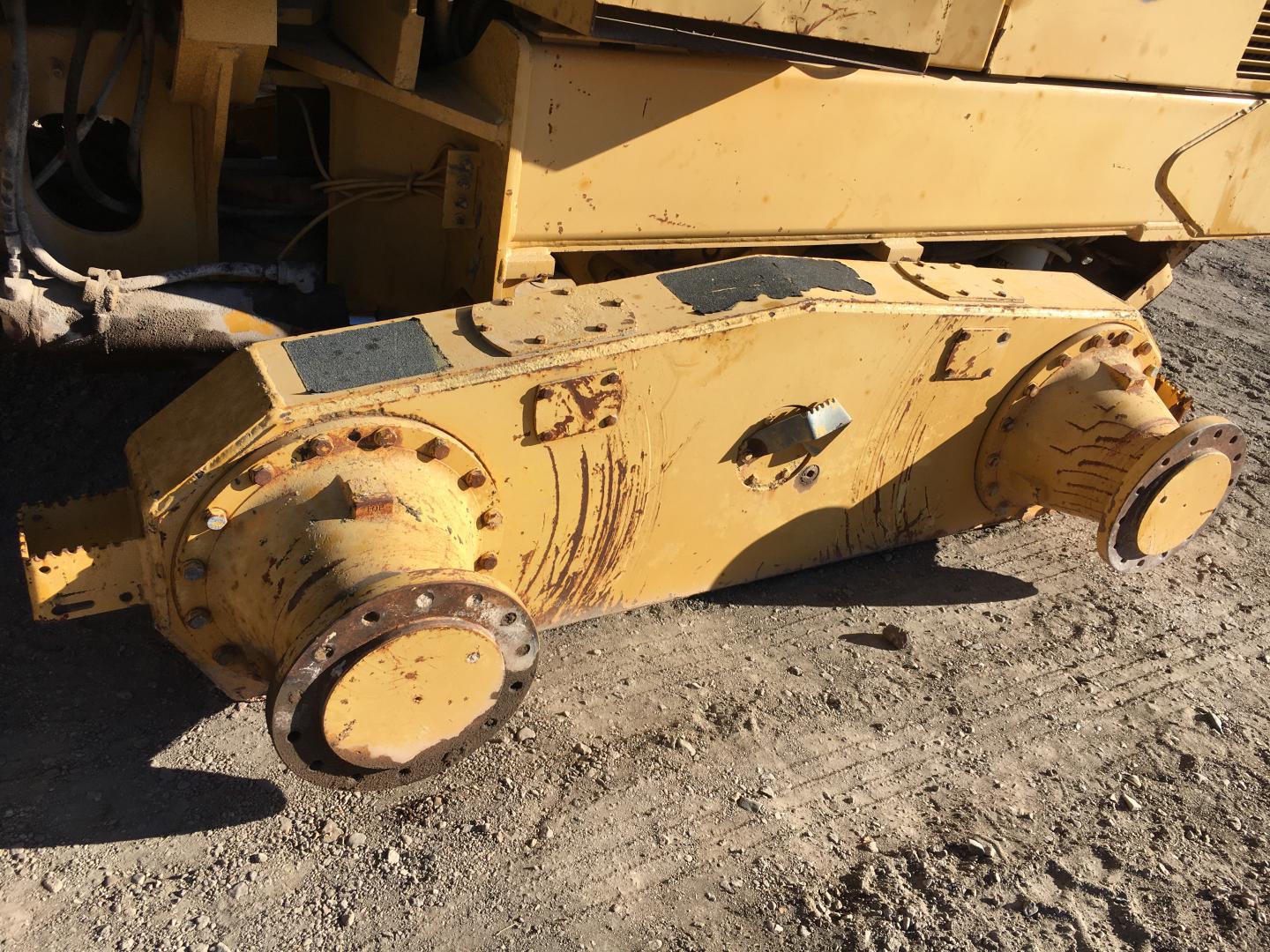 ./imagenes/INVOICE/2019/16407/MOTOCONFORMADORA JOHN DEERE_770C (3).JPG